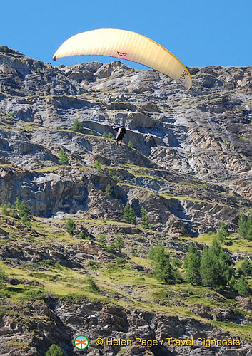 Paragliding