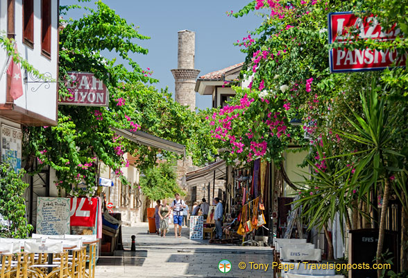 In the vicinity of the Truncated Minaret