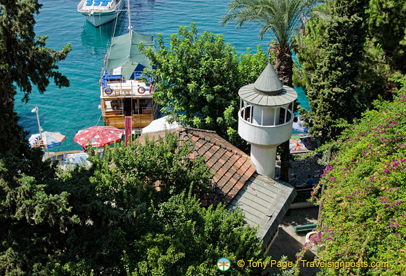 Looking down into the harbour we see the Iskele Mosque