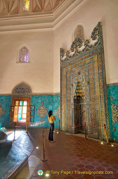 Helen admiring the Mihrab