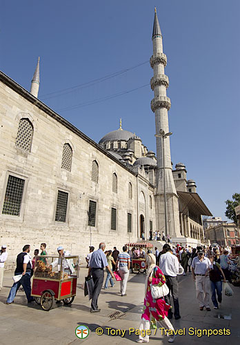 The Old Town and Egyptian (Spice) Market, Istanbul, Turkey