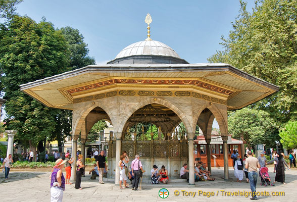 Fountain (Şadırvan) for ritual ablutions