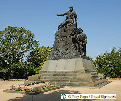 Malakoff Hill: Monument to Admiral Kornilov