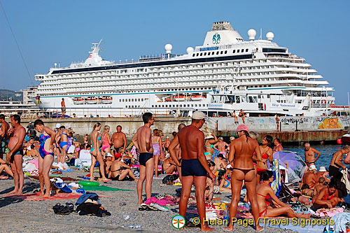 Sun and Sea: Yalta's Beaches