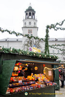 Salzburg Christkindlmarkt in Residenzplatz