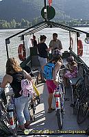 This little ferry takes passengers across the Danube