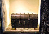 This chest holds the City's seal and archives during the Middle Ages