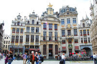 The Beer Museum is flanked by La Rose Blanch restaurant and La Maison du Cygne