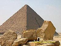 [The Giza Plateau - The Great Pyramids - Egypt]