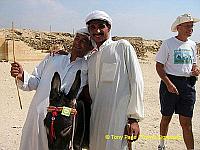 Baksheesh for three, donkey incuded.
[Step Pyramid of Djoser - Saqqara - Egypt]