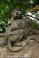 Monkeys on the Wall
[Cardiff Castle - Cardiff - Wales]