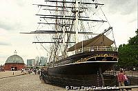 Cutty Sark and the entrance to the Greenwich Tunnel