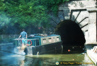 Entering the Islington Tunnel