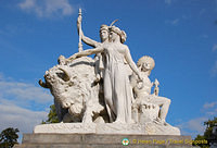 Albert Memorial - Sculpture representing America