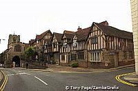 Lord Leycester Hospital founded by the Earl of Leicester as a refuge for his old soldiers [Warwick - England]