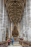 Central nave