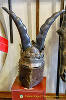 Marksburg Rüstkammer - An amazing helmet