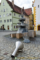 Tändelmarkt sculpture