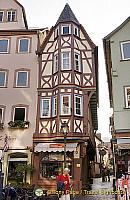 This house at No. 6 Marktplatz is one of the oldest and narrowest house in Franconia