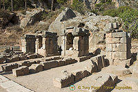 Delphi: the archaelogical site