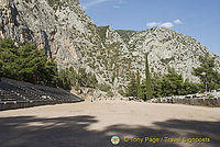 Delphi: the archaelogical site