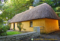 Weaver's shed