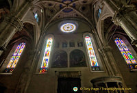 Stained windows of Como Duomo