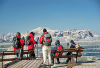 Some walkers taking a break at Rifugio Lagazuoi