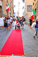 Red carpet treatment in Via del Duomo