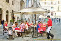 The very busy waiter at Sandri Pasticceria