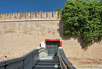 Ponte dei Pensieri - an exhibit of the Biennale Architectura