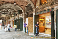 Shopping arcade in San Polo