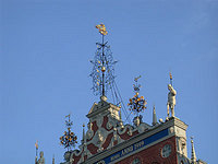 Interesting statuettes and carvings adorn many of the buildings