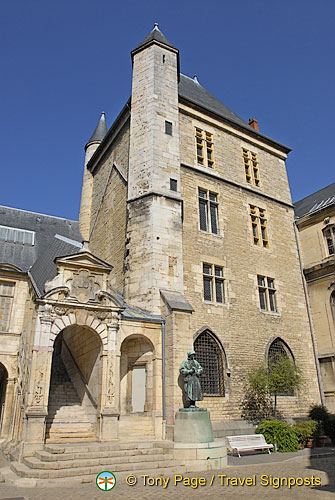 Musée des Beaux-Arts is one of the oldest museums in France