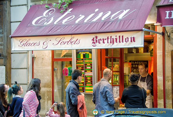 Berthillon ice-cream always draws the crowds