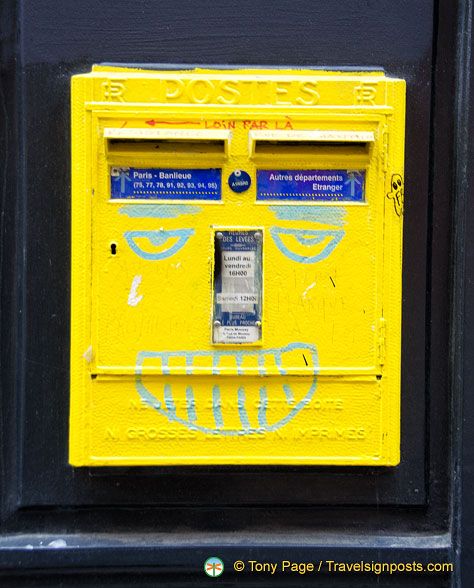 Another grafittied postbox