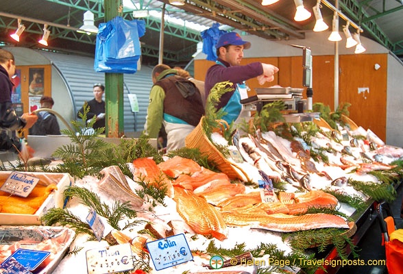 Fish stall at the Marché des Enfants Rouges