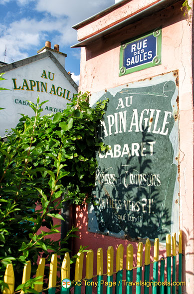 Au Lapin Agile on rue des Saules