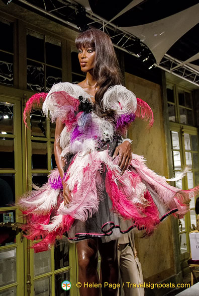 Naomi Campbell struts the catwalk