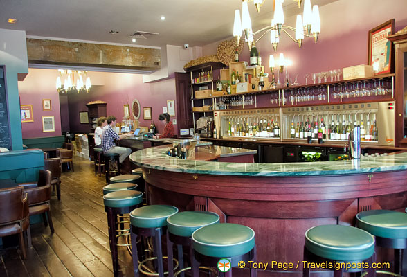 The bar at O Château