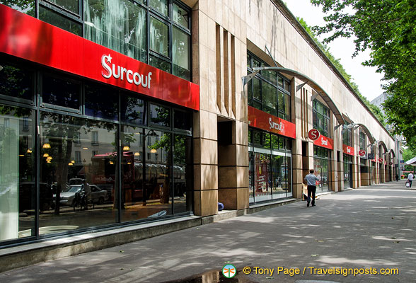 More shops along Av. Daumesnil