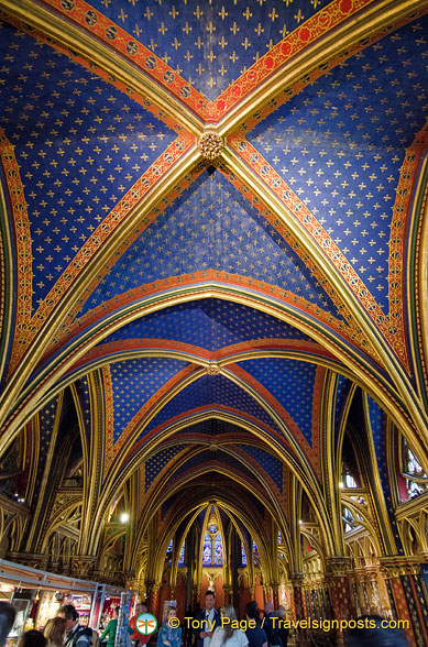 The vault's fleur-de-lys on the azure background are common symbols on the coat of arms of ancient French royalty