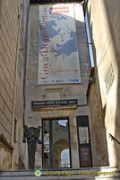 Vincent Van-Gogh Foundationn - Arles