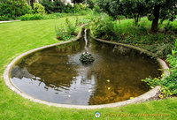 Archives Nationales gardens