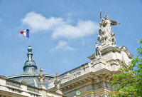 One of the beautiful statues that adorn the Grand Palais