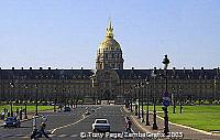 Glittering golden roof of the Dome Church
[Les Invalides - Paris - France]