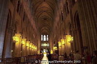 View covering the central nave, choir and high alter