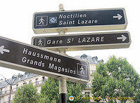 Direction signs at Boulevard Haussmann